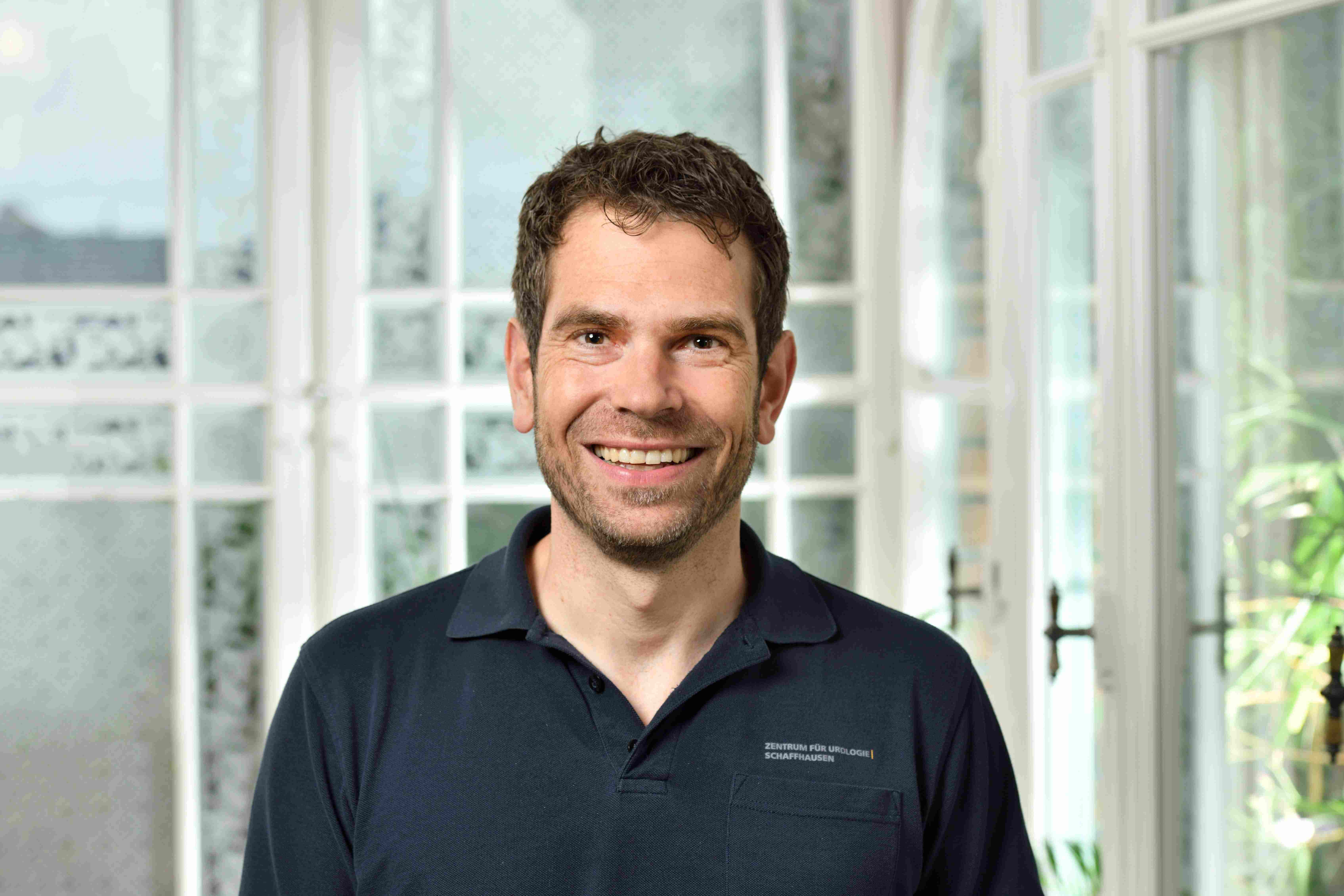 Dr. med. Markus Schönberger in seiner Klinik