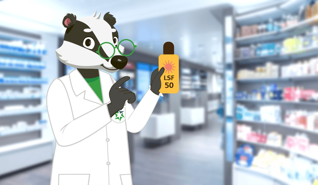 Valentin Dachs in der Apotheke mit Sonnencreme 